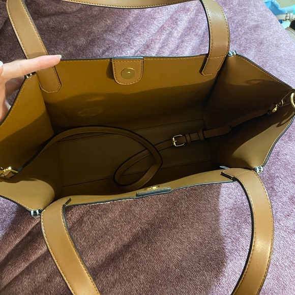 Calvin Klein Leather Bag (Large Size) - Picture 3 of 4